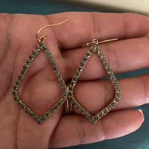 Diamond-shaped earrings